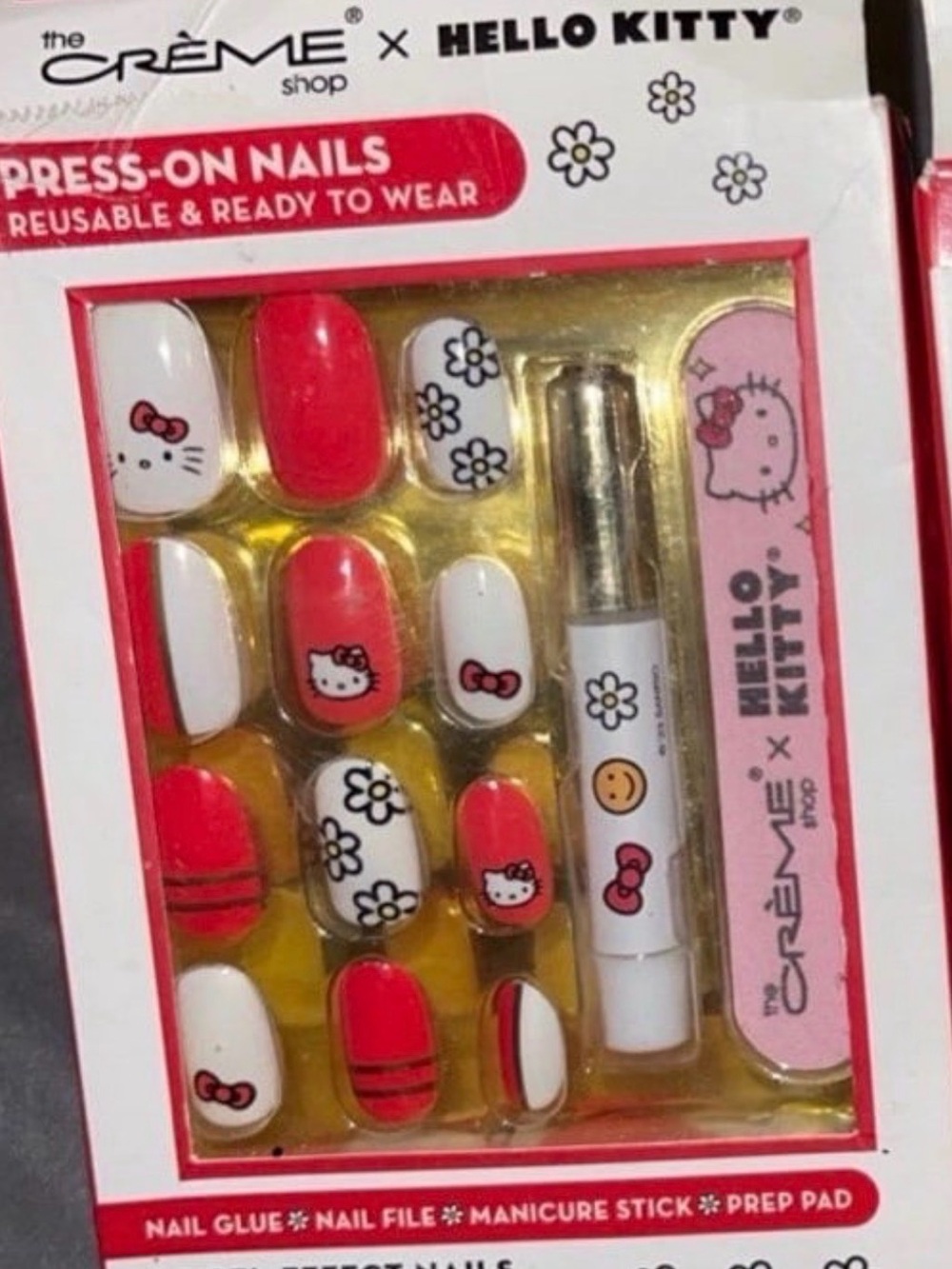 The Creme X Hello kitty press on nails (2 sets)
